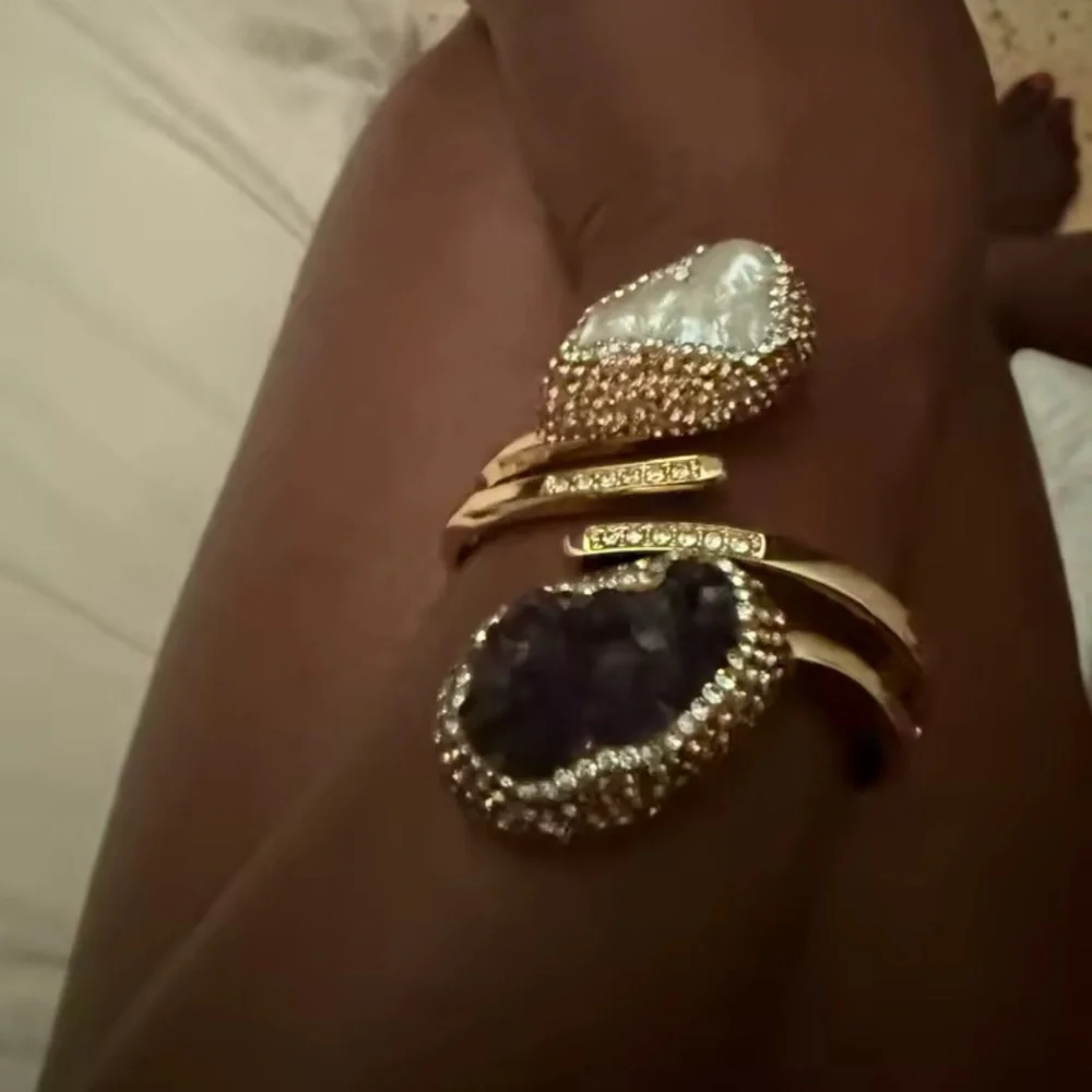 Natural Stone Amethyst & Baroque Pearl Gold Cuff Bracelet - Picture 7 of 17